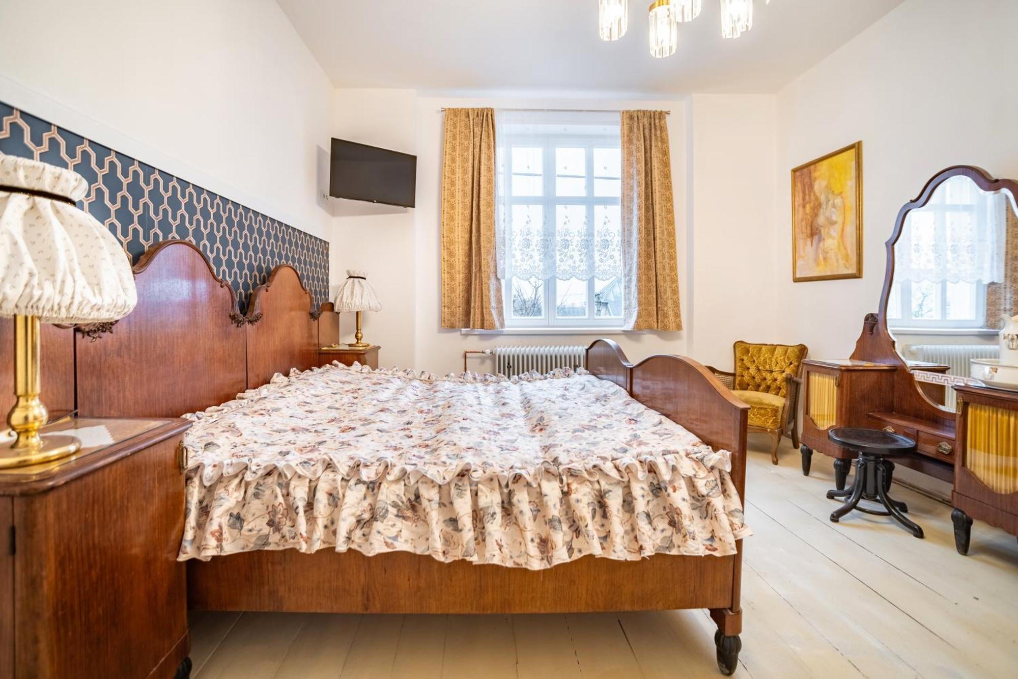 Vila Opočno Екстериор снимка